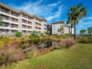 Hilton Head Beach & Tennis - Admirals Row Hilton Head Beach & Tennis - Admirals Row
